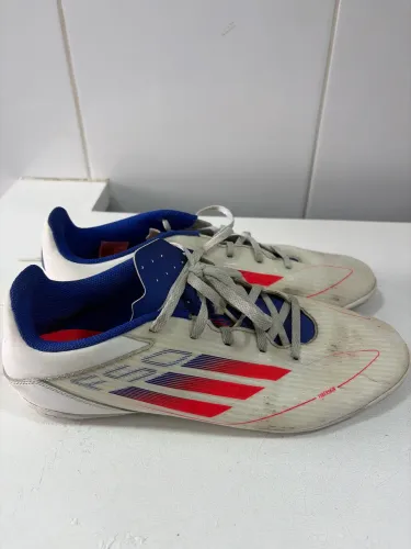 Chuteira futsal adidas 44