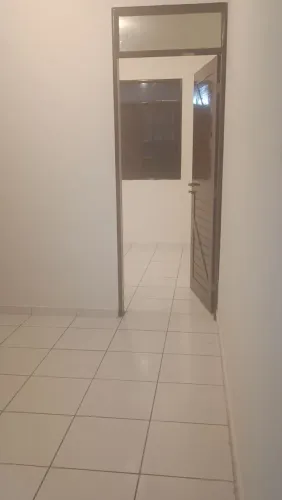 Casa bem localizada na serraria ,próximo ao colégio Elite  82 98719.4320