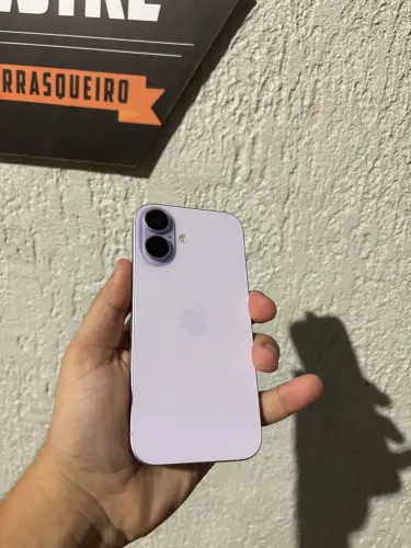 iPhone 17