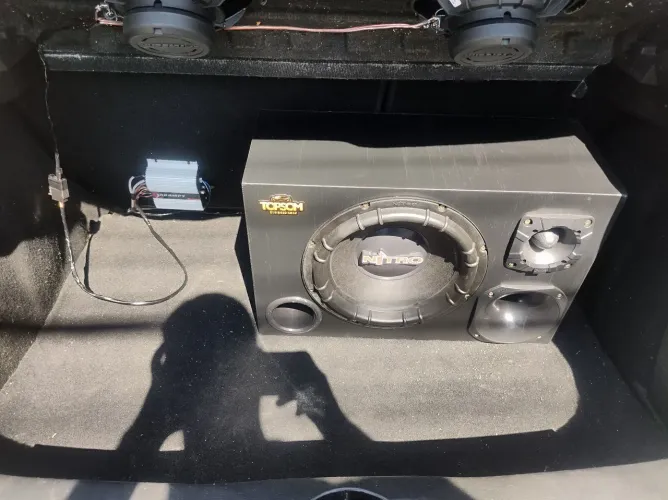 Caixa de som auto falante de 12" super Twitter e corneta,$750