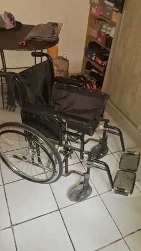 Cadeira de Rodas D500 (Dellamed)