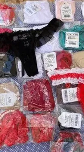 Lote de lingerie feminina 