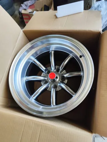 LINDAS RODAS ARO 15 Tala 10,5 " (Triciclo)