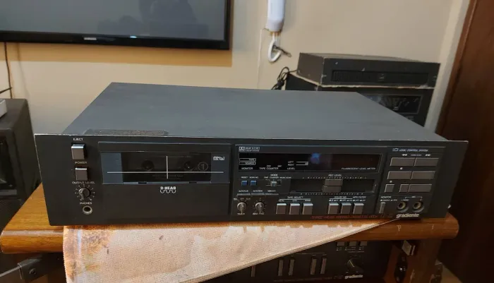 Tape deck gradiente esotech 