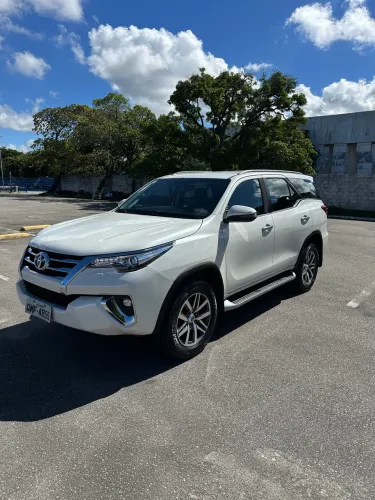 Toyota Hilux SW4 SRX 4X4 2.8 TDI 16V Dies. Aut. 2019