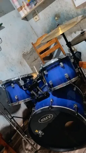 Vendo essa bateria RMV
