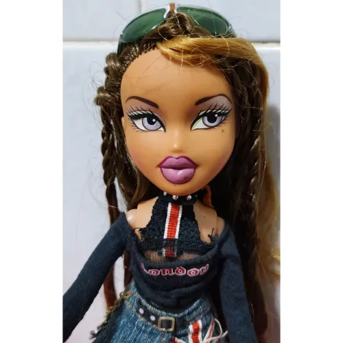 Boneca Bratz Yasmin