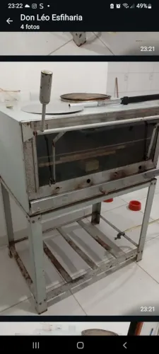 Forno para pizzas, esfhiras, pães e salgados. 