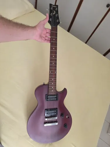 Ibanez TRF ART 90 modelo Les Paul