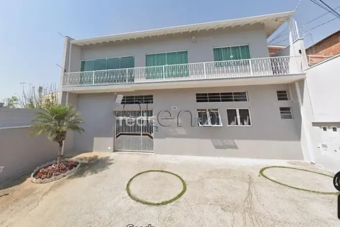 Sobrado à venda em Campinas, São Bernardo, com 3 quartos, com 180 m²