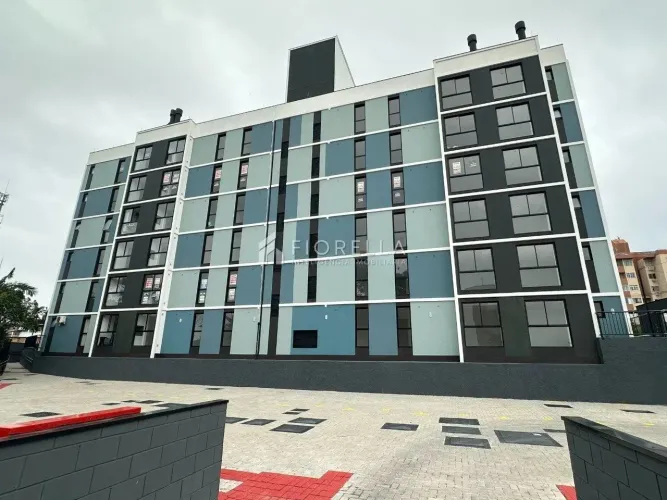 Apartamento 02 Dormitórios no bairro Serraria - São José/SC