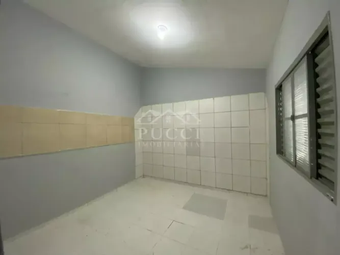 Aluga-se residência no Jardim Brasilândia