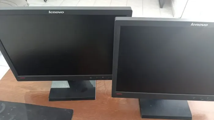 Monitor Lenovo Thinkvision 19"