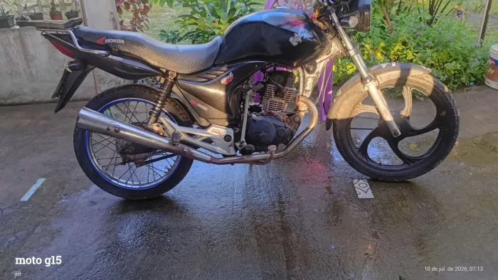Vendo moto Fan 2012