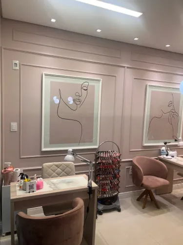 VENDO STUDIO DE BELEZA  COMPLETO CAMPINAS SÃO JOSÉ  ( ESTRUTURA E NÃO O IMÓVEL)