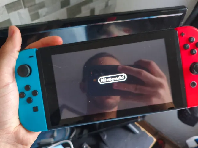 Nintendo switch - troco por teclado musical