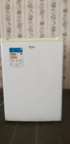 Vendo frigobar Philco semi novo