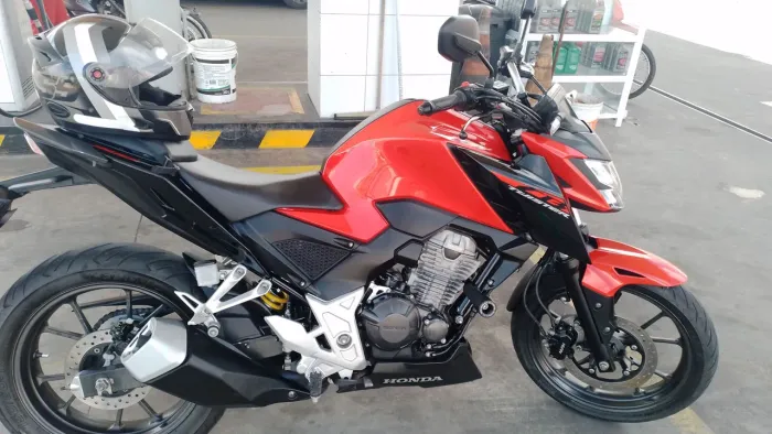 VENDO ESSA LINDA MOTO