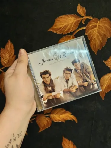 cd jonas brothers - line, vines and trying times