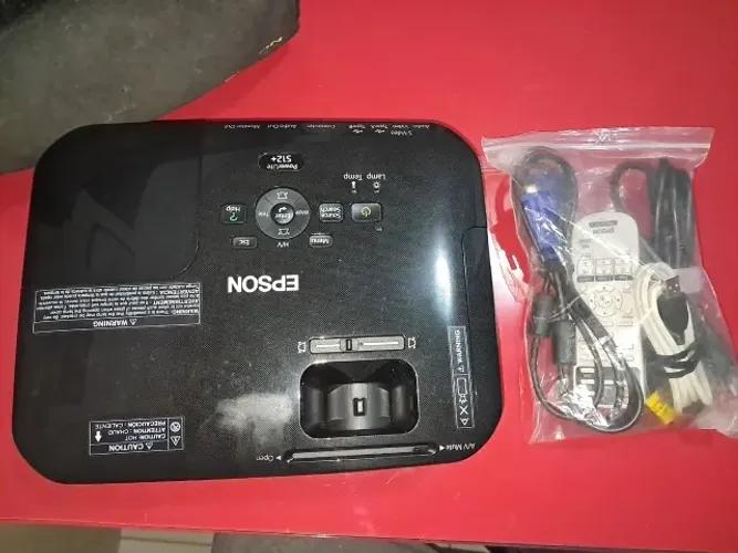 Data-show EPSON POWERLITE S12+