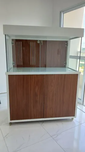 Terrário com armário 