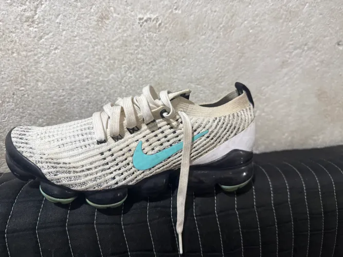 Tenis Nike vapor max feminino numero 37 e meio