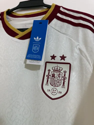 Camisa Espanha Adidas 2026 modelo 2 jogador
