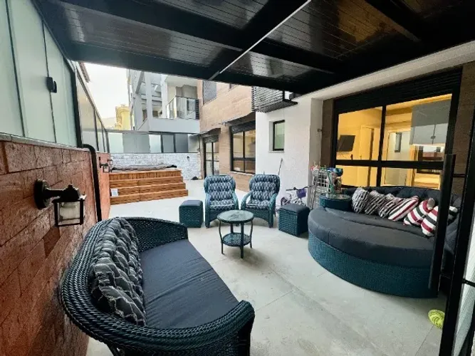 Apartamento Garden (térreo) com 3 Suítes em Palmas - Próximo ao Mar