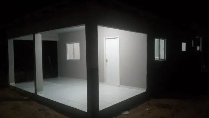 Vendo 2 casas no msm terreno cauamé ,aceito troca com volta em dinheiro
