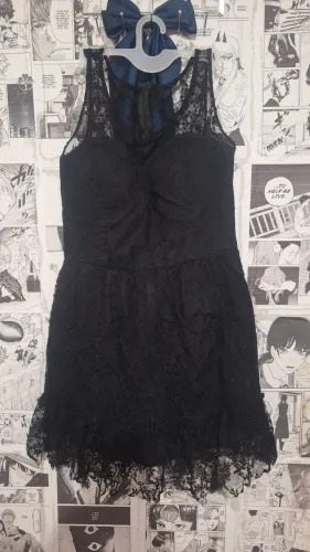 vestido preto de renda