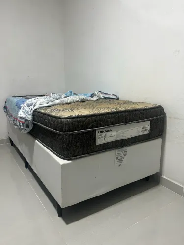 Cama e colchão Ortobom
