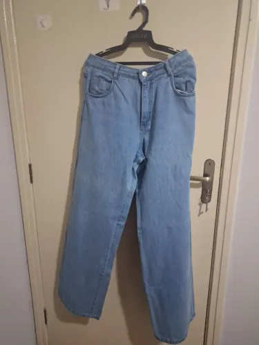 Calça Jeans Clara Reta/wide leg 