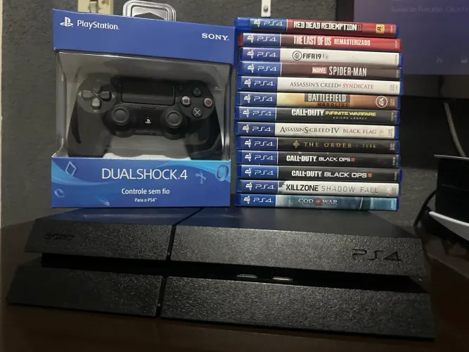 PLAYSTATION 4 + MANETE ORIGINAL LACRADA E COLEÇÃO DE JOGOS