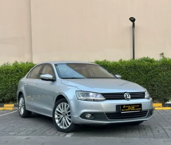 Volkswagen Jetta Highline 2.0 TSI 16V 4P Tiptronic 2014