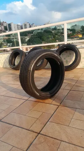 PNEUS PIRELLI 215/50 Rim 17