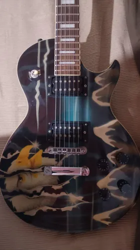 Guitarra Golden modelo Les paul