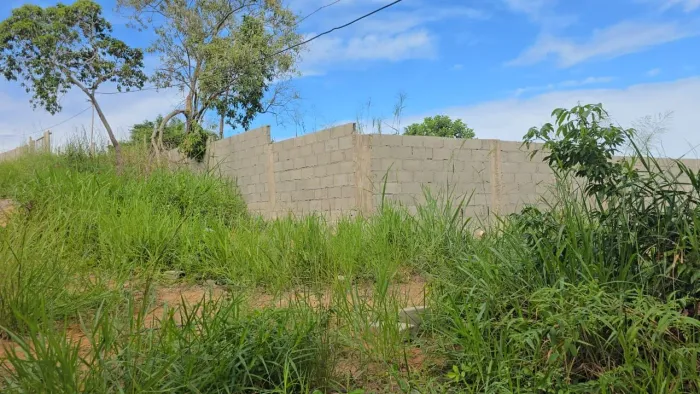 LOTE 530M² COM NASCENTE E LAGOA EM PONTA DA FRUTA - VILA VELHA/ES, parcelo, troco