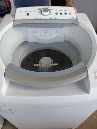 Vendo máquina Brastemp ative 11 kilos ótimo estado de conservação garantia de 90 dias 