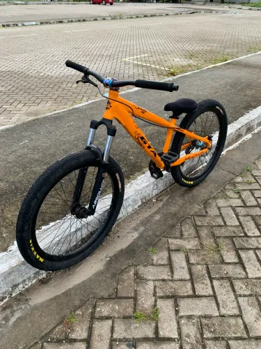 Quadro gta rebel laranja aro 26 novo