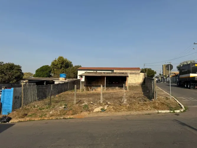 Oportunidade! Lote à venda no Centro de Sarzedo - 450 m²