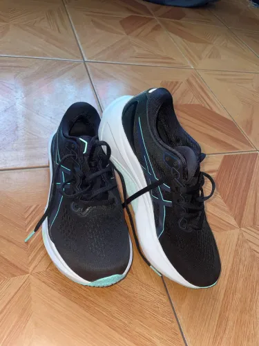TÊNIS ASICS GEL-KAYANO- Tamanho 38