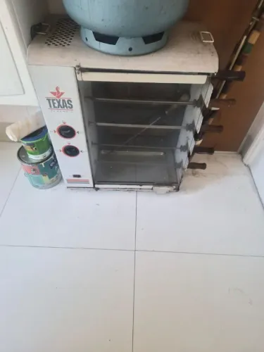Máquina de assar giratória 