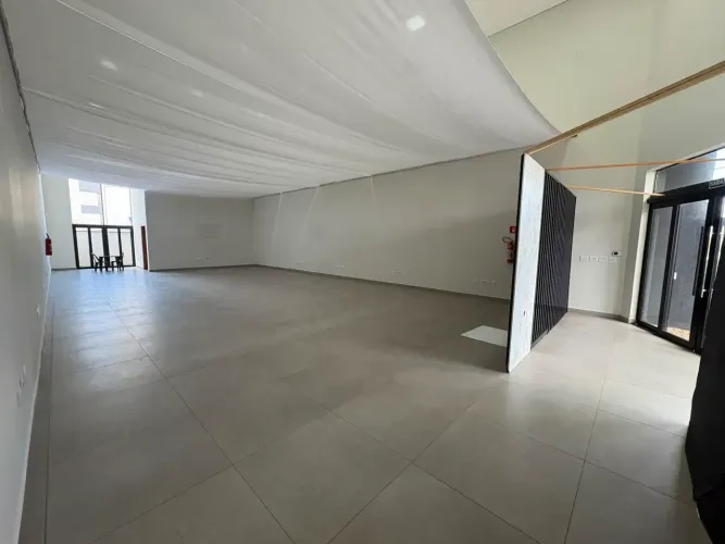 Salão para aluguel com 160 m² em Vila Nova Cidade Universitária, Bauru - SP.