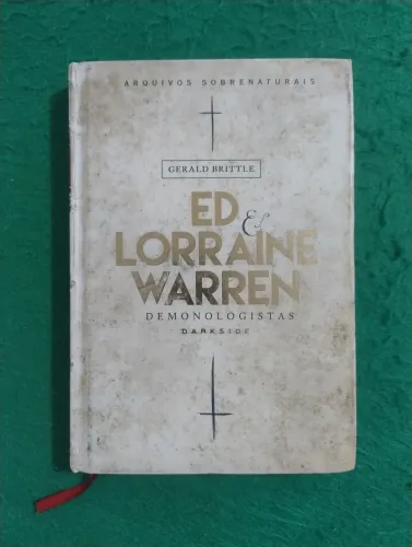 Livro Ed e Lorraine Warren Demonologistas