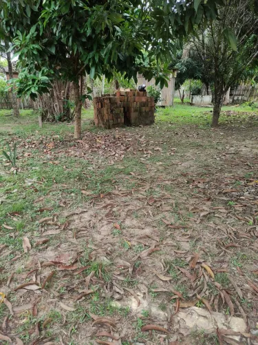 Vendo esse terreno bem localizado