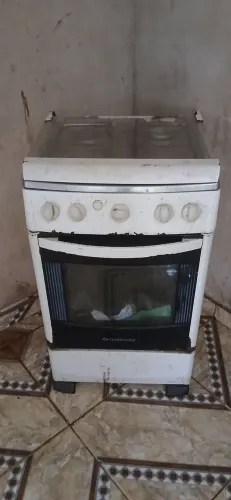 Fogão usado em boas condições 