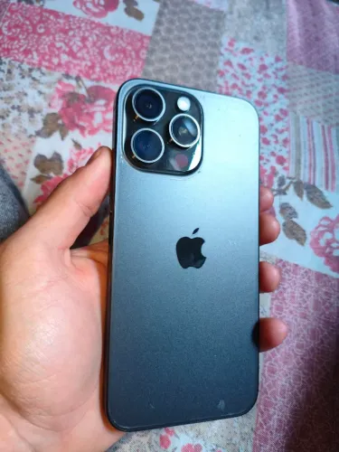 iPhone 15 Pro Max Impecável