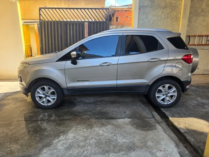 Ford Ecosport Titanium 2.0 16V Flex 5P Aut. 2016