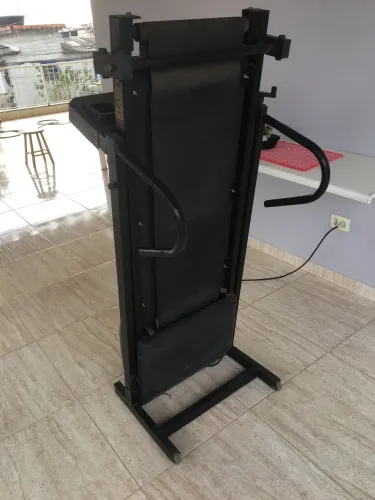 Vendo esteira
