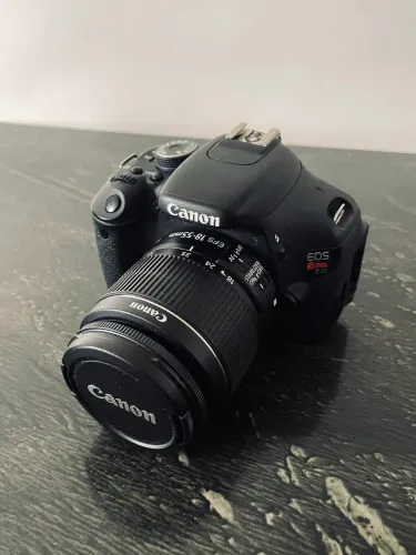 Câmera Canon T3i